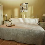 Hotel El Mirlo Blanco Candeleda