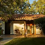 El Mirlo Blanco 3*