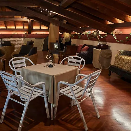 ホテル El Mirlo Blanco 3*