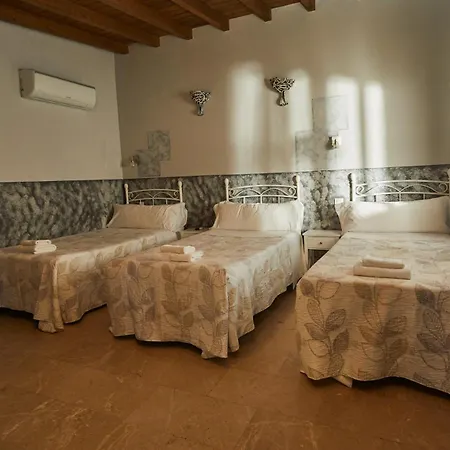 El Mirlo Blanco Hotel 3*
