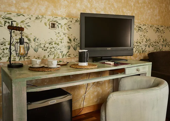 El Mirlo Blanco 3* 칸델레다