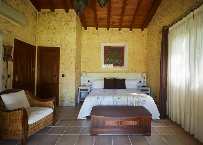 호텔 El Mirlo Blanco 칸델레다